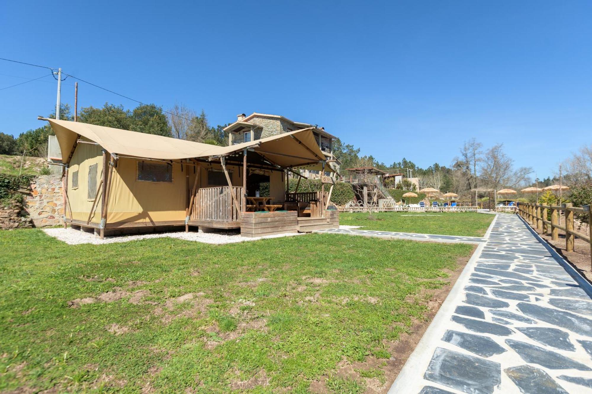 Quinta Do Rio Alva And Glamping Holiday home
