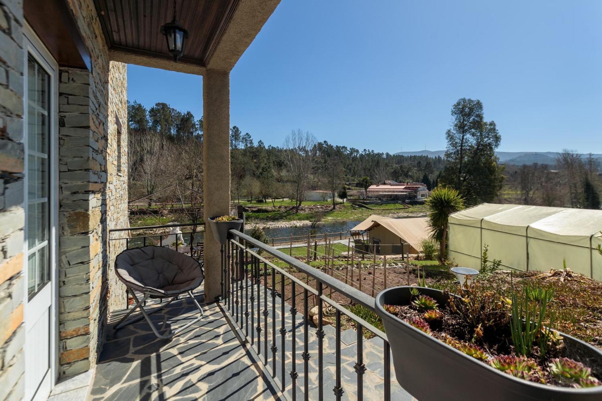 Quinta Do Rio Alva And Glamping