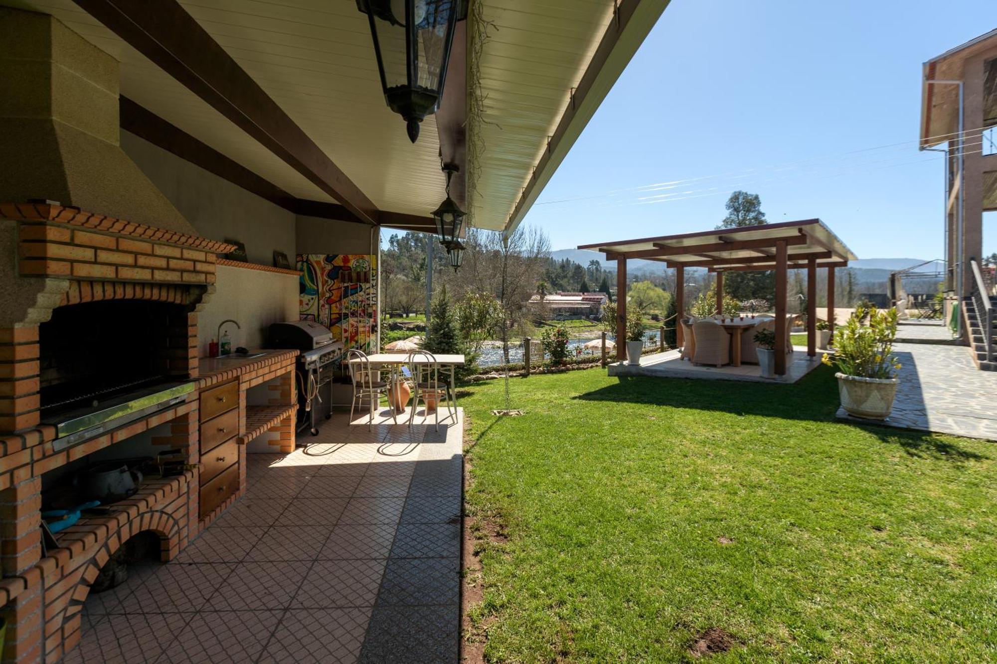Quinta Do Rio Alva And Glamping * Mouronho